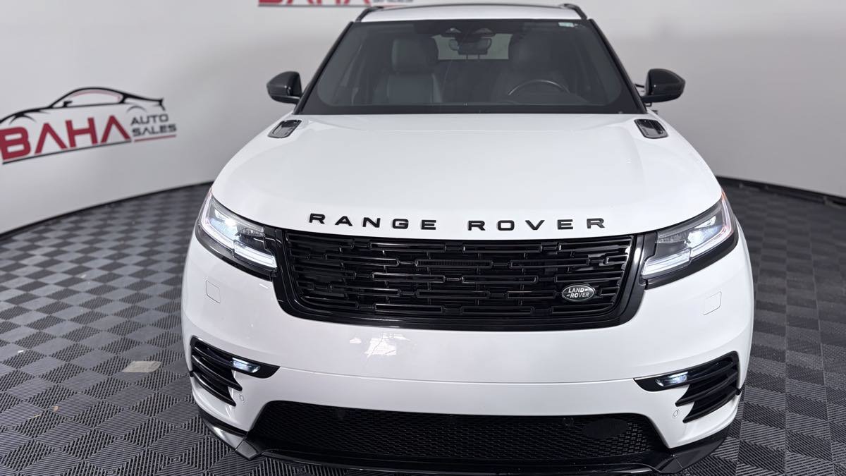 Used 2025 Land Rover Range Rover Velar Dynamic SE AWD/4WD image 10