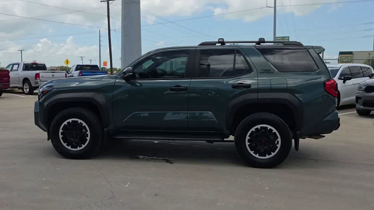 Used 2025 Toyota 4Runner TRD Off-Road Premium AWD/4WD image 5