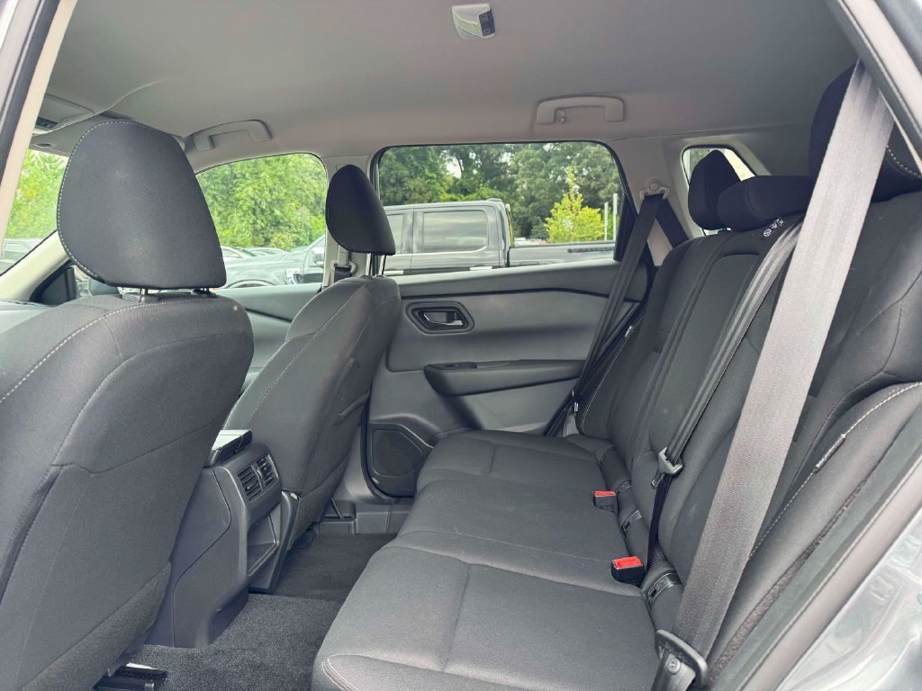 Used 2026 Nissan Rogue S AWD/4WD image 14