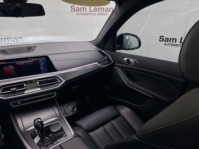 Used 2021 BMW X5 xDrive40i w/ M Sport Package image 24