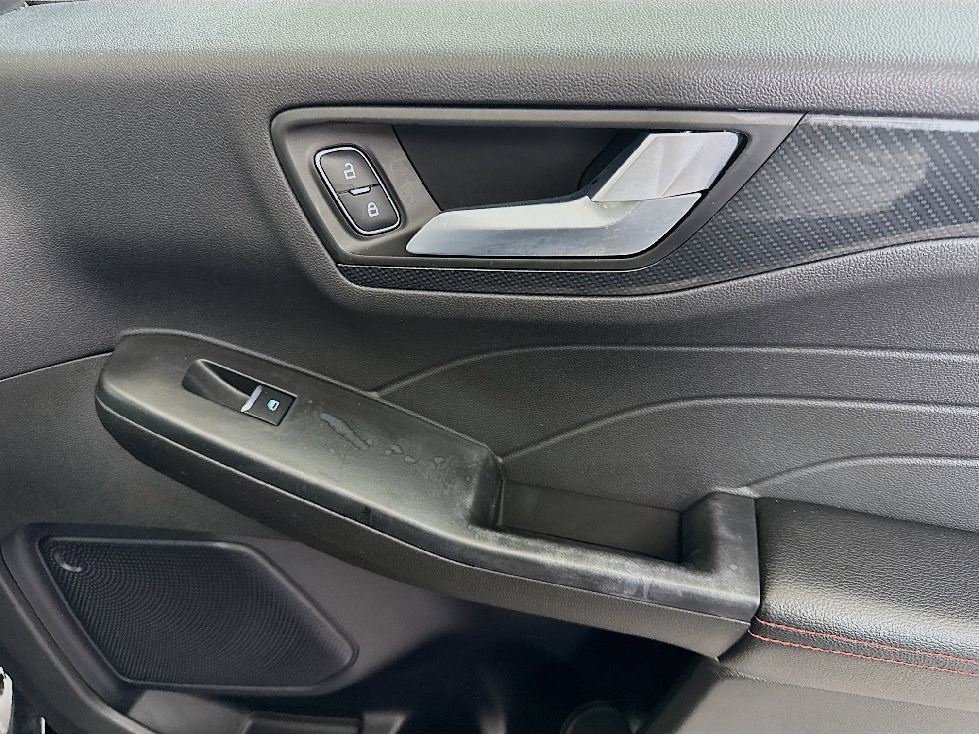 Used 2024 Ford Escape ST-Line image 31