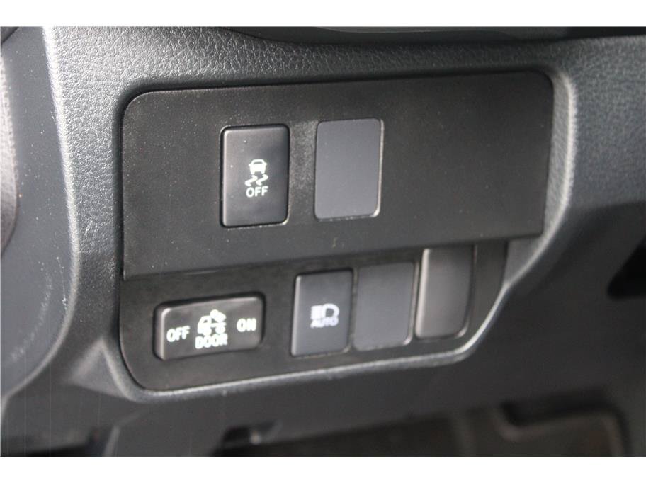 Used 2022 Toyota Tacoma SR5 w/ Technology Package AWD/4WD image 14