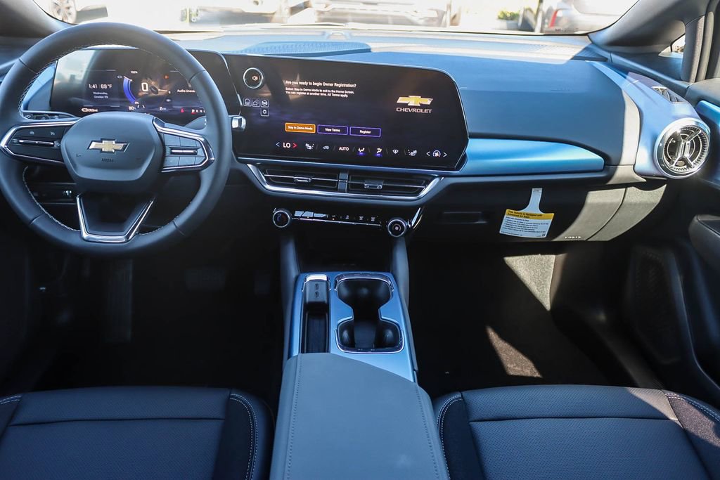 New 2026 Chevrolet Equinox EV LT image 11