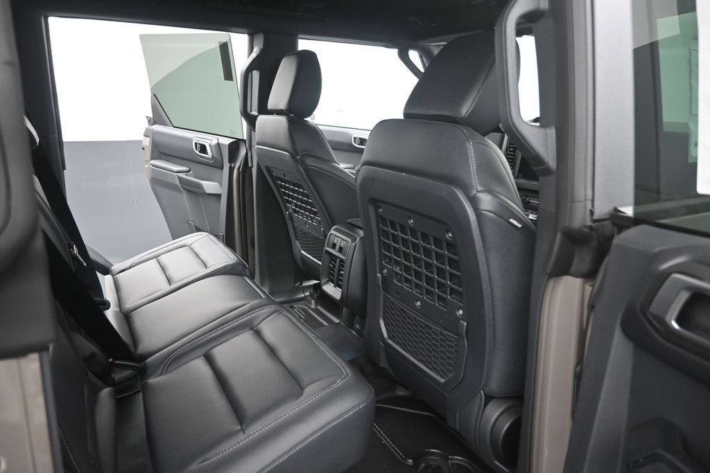 New 2026 Ford Bronco Badlands AWD/4WD image 16
