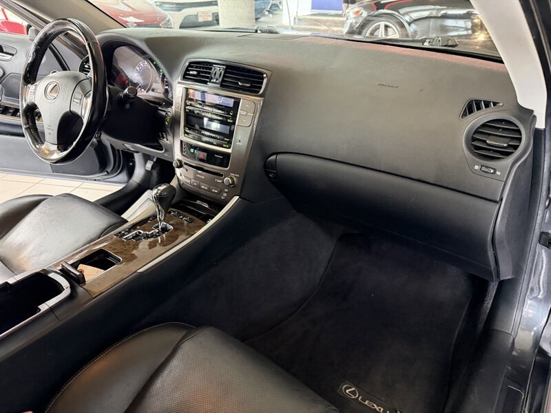 Used 2009 Lexus IS 250 AWD image 28