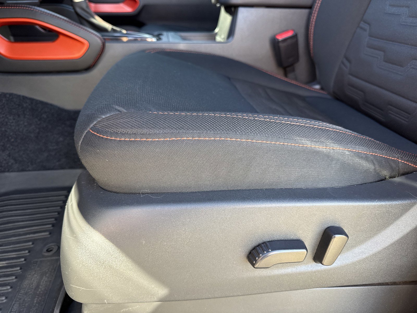 Used 2024 Nissan Frontier Pro-X w/ Pro Convenience Package image 12