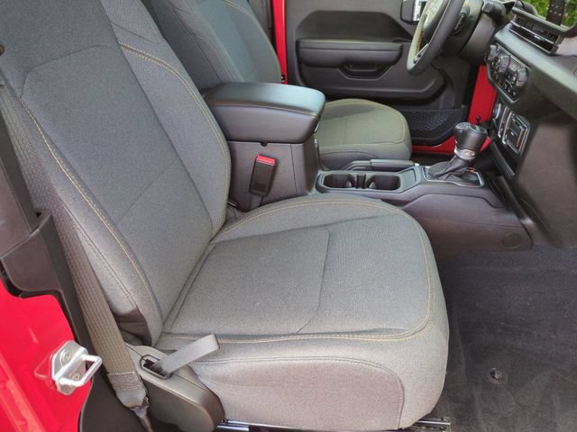 Used 2024 Jeep Wrangler Sport AWD/4WD image 18