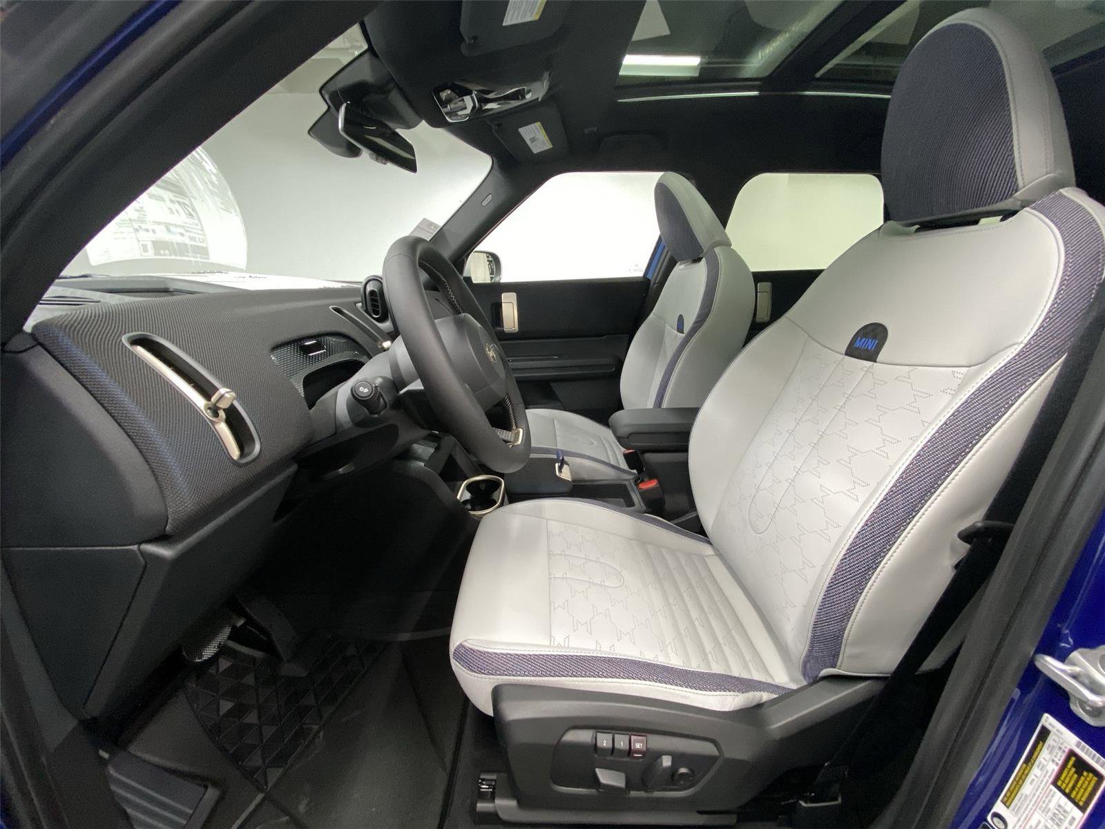 New 2026 MINI Cooper Countryman S w/ Comfort Package Max image 17