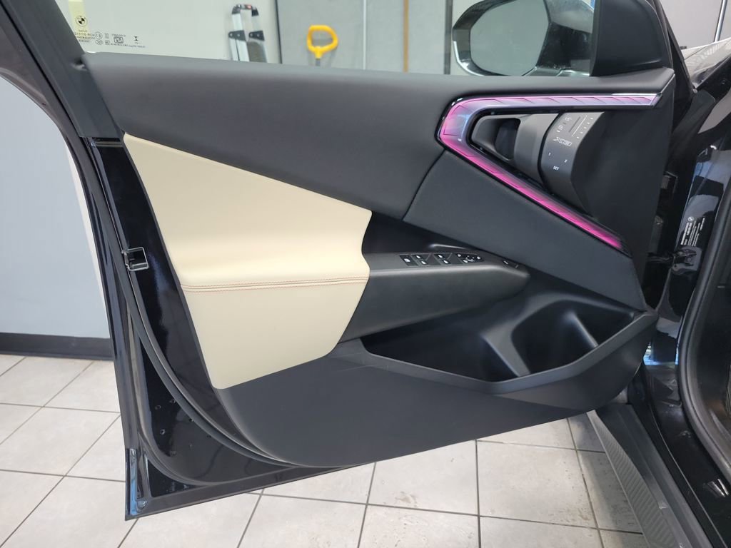 Used 2025 BMW X3 xDrive30i w/ Premium Package image 45