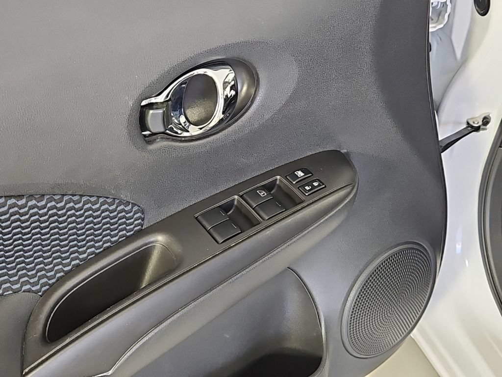 Used 2016 Nissan Versa Note SV FWD image 12