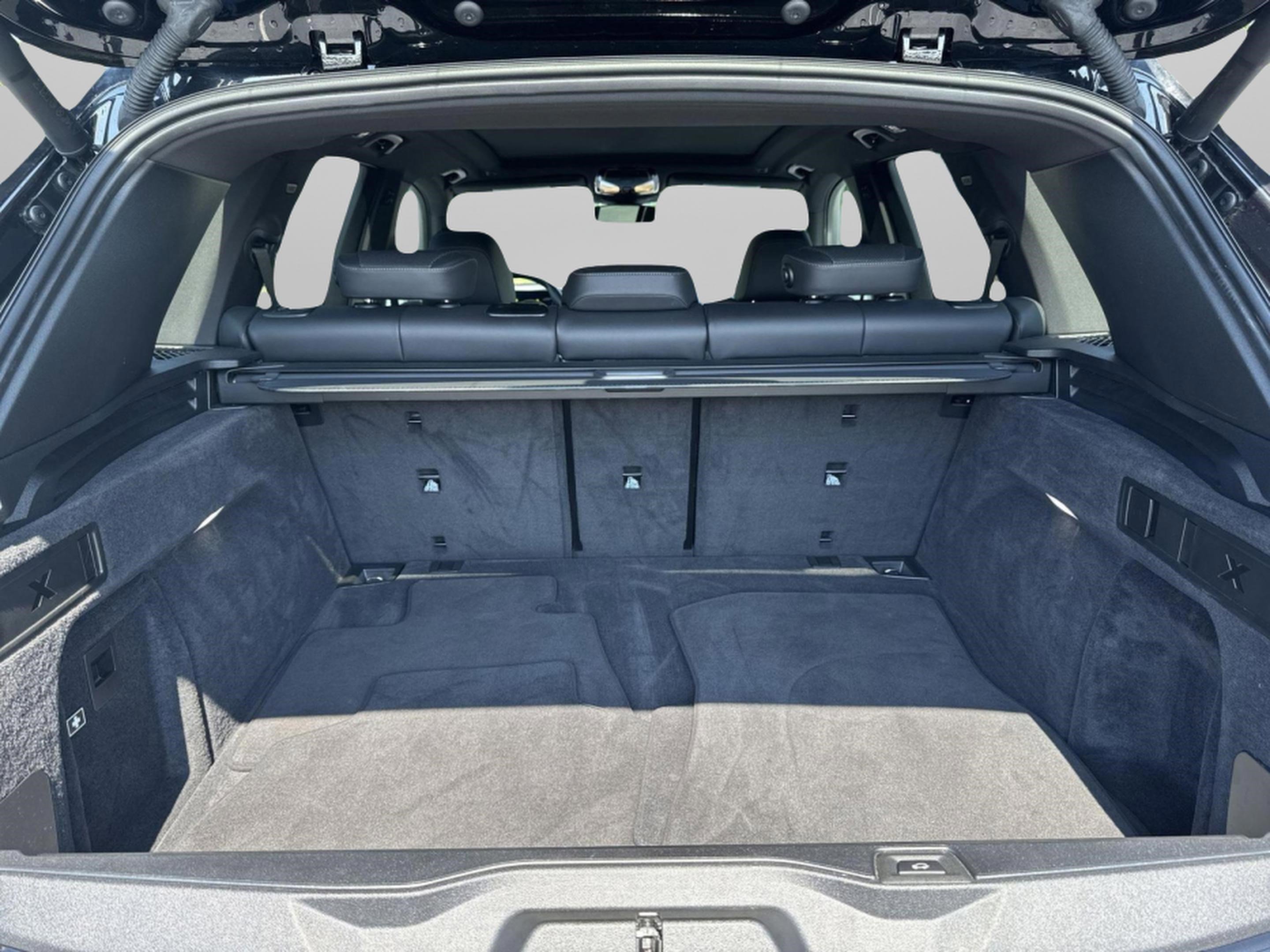 Used 2024 BMW X5 xDrive40i w/ Parking Assistance Package image 31