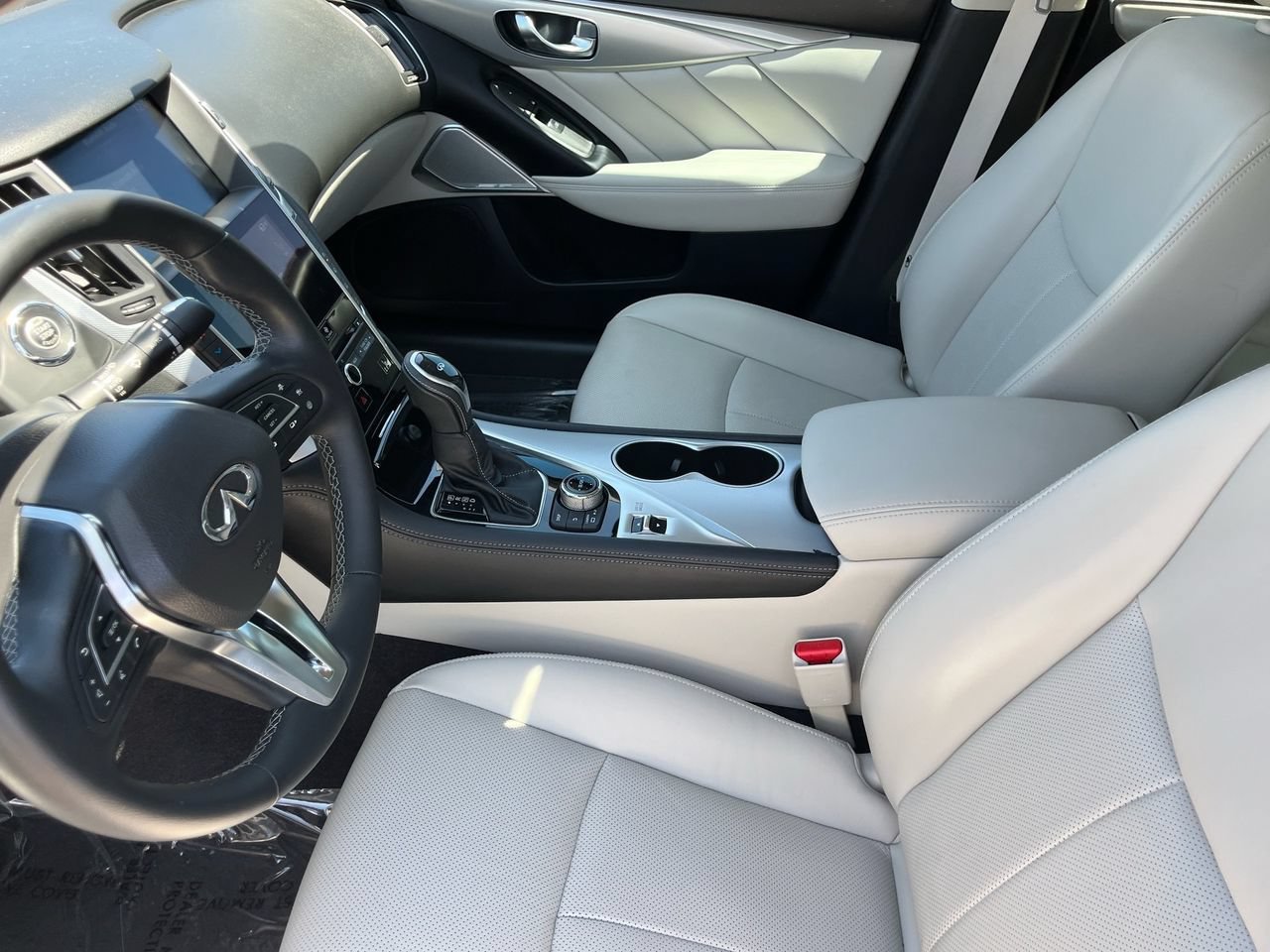 Used 2024 INFINITI Q50 Luxe RWD image 17