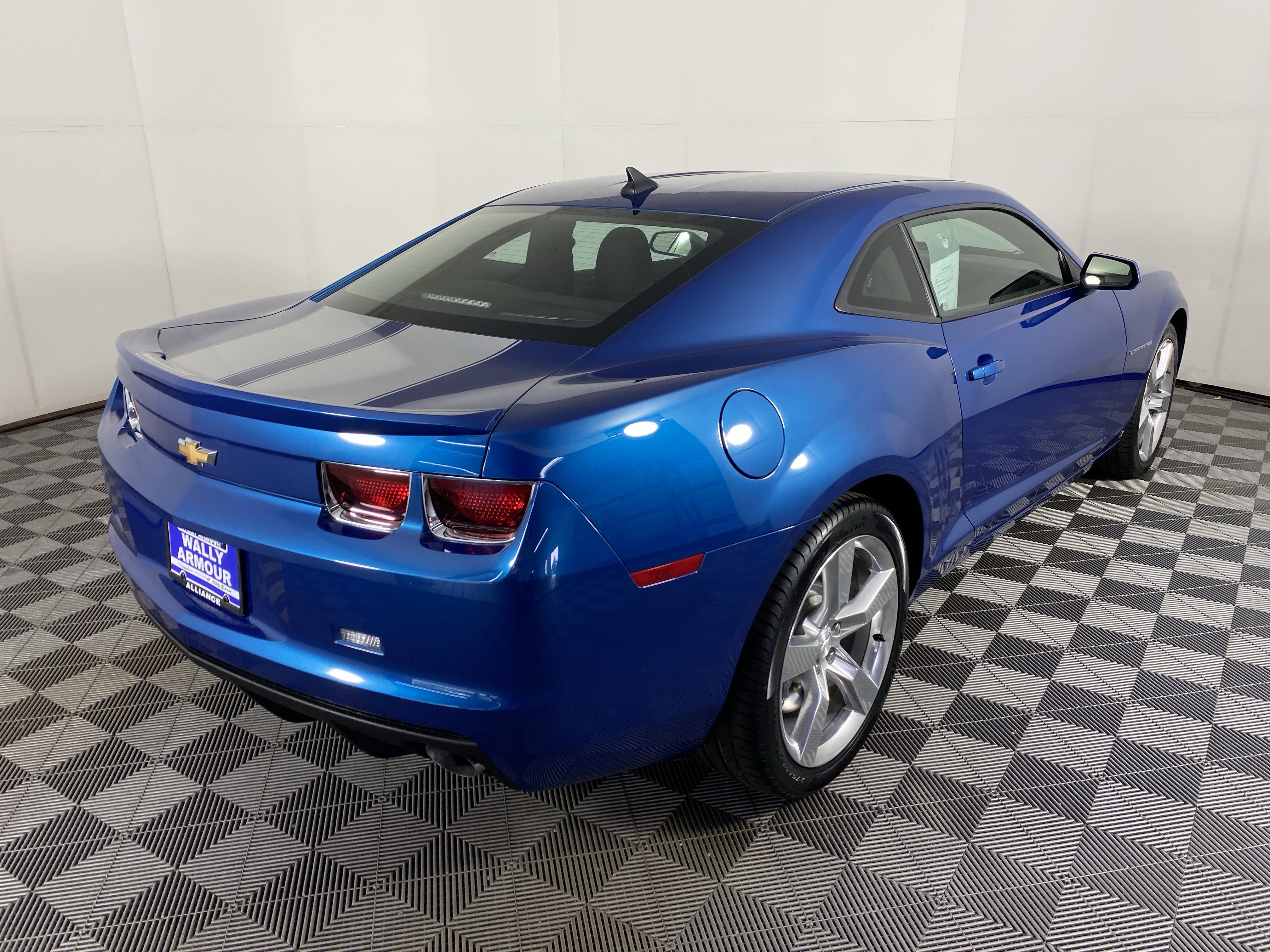Used 2010 Chevrolet Camaro SS w/ RS Package RWD image 4
