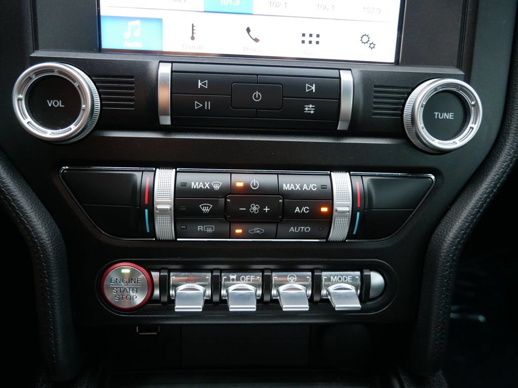 Used 2019 Ford Mustang Coupe w/ Equipment Group 101A RWD image 20