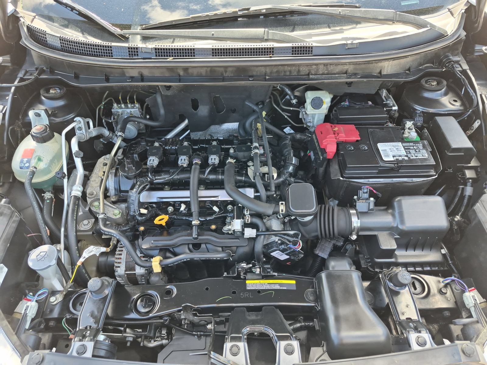 Used 2019 Nissan Kicks SR FWD image 20