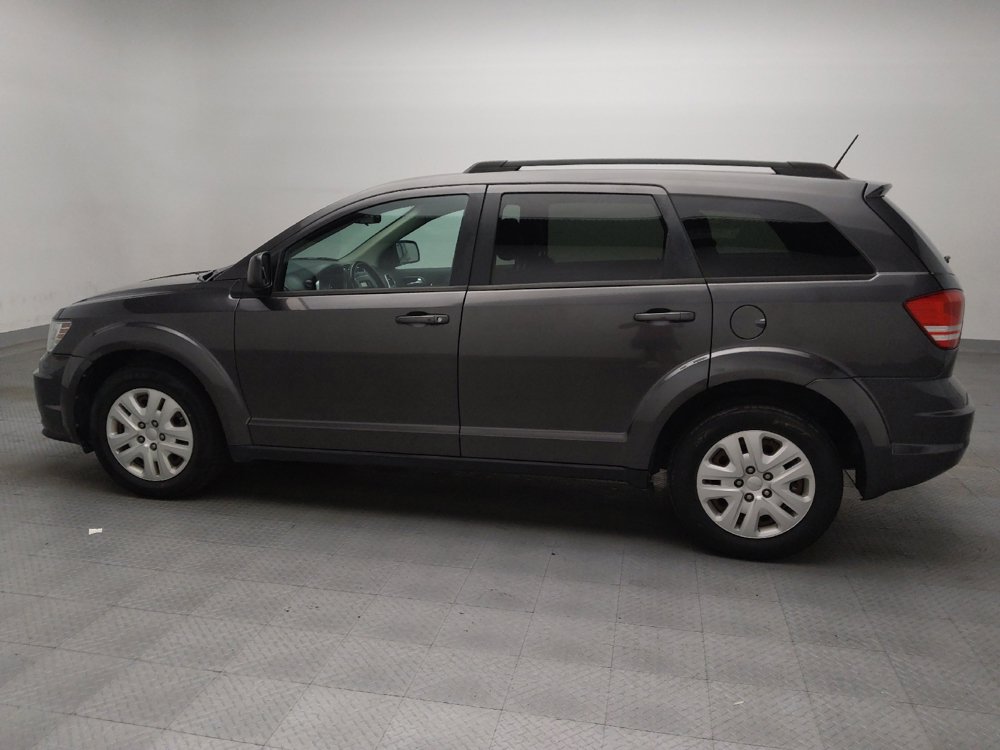 Used 2018 Dodge Journey SE w/ Connectivity Group FWD image 3