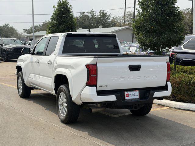 Certified 2025 Toyota Tacoma SR5 image 5