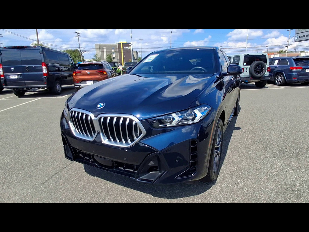 Used 2026 BMW X6 xDrive40i w/ Climate Comfort Package AWD/4WD image 3