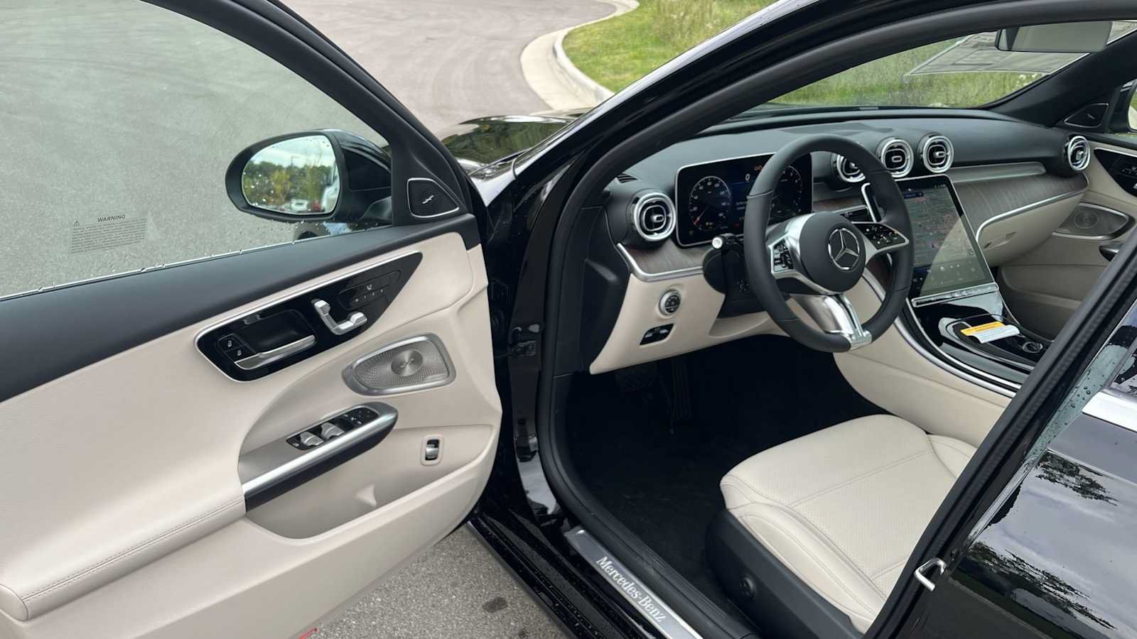 New 2026 Mercedes-Benz C 300 4MATIC Sedan image 15