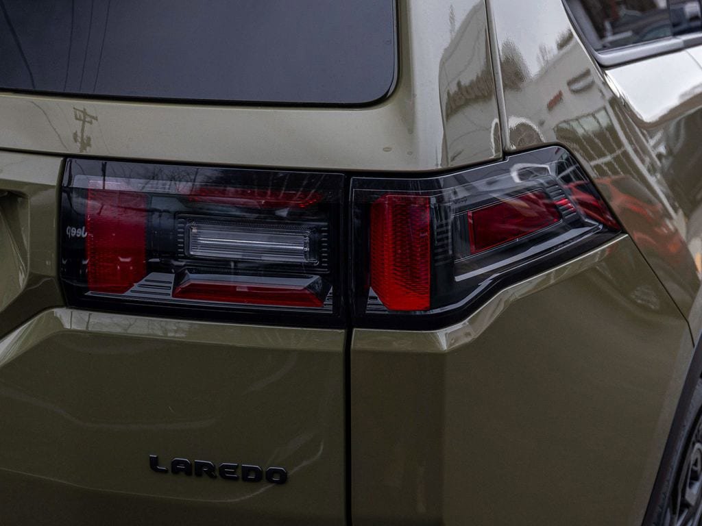 New 2026 Jeep Cherokee Laredo AWD/4WD image 38
