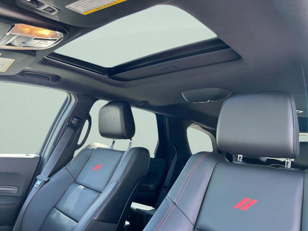 Used 2025 Dodge Durango GT image 26