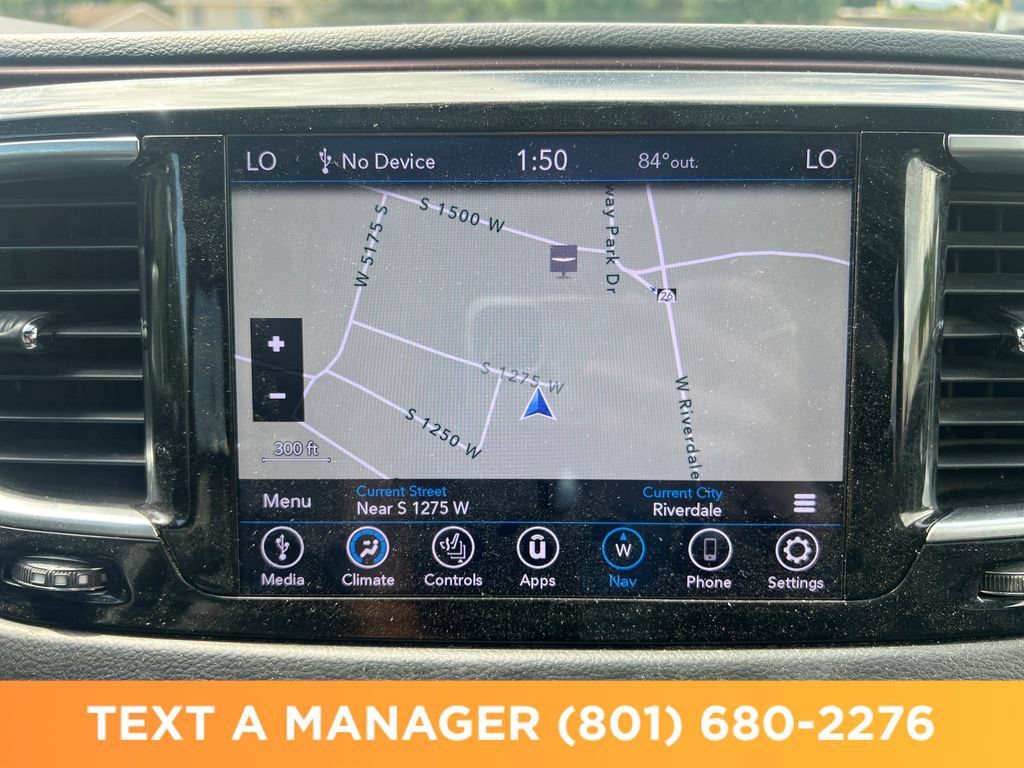 Used 2019 Chrysler Pacifica Touring-L FWD image 22