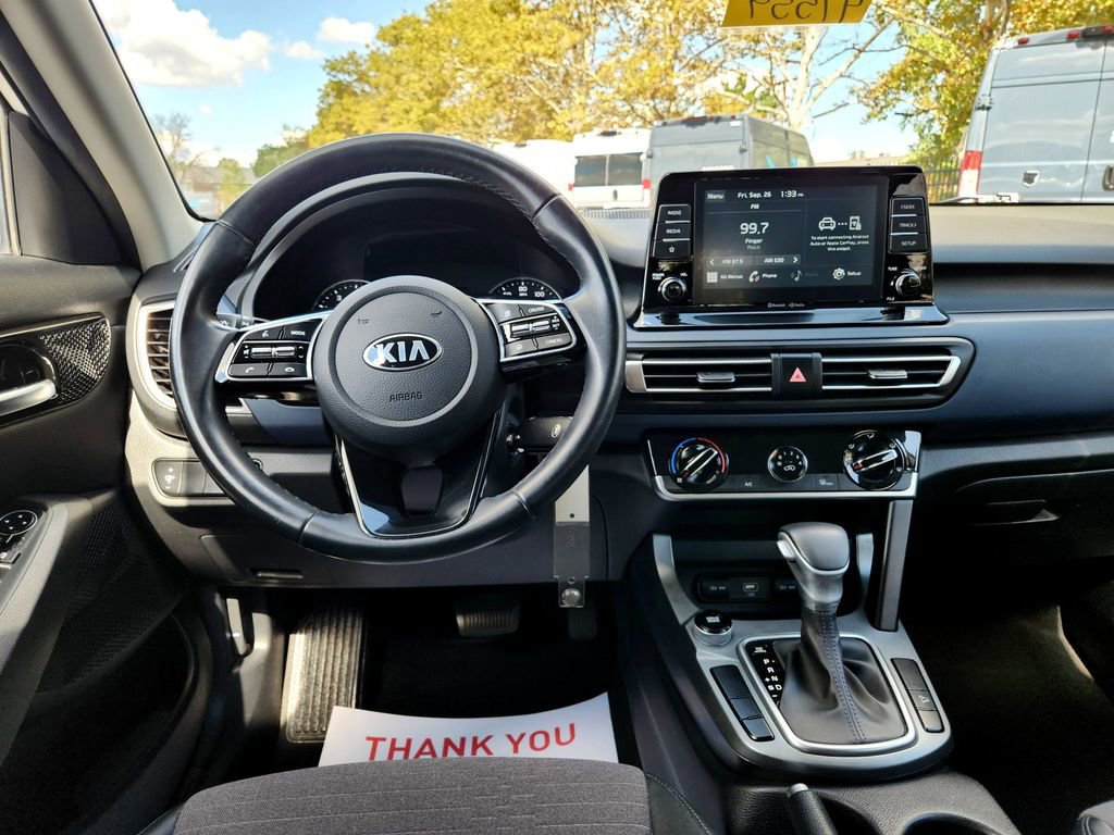 Used 2021 Kia Seltos S image 16