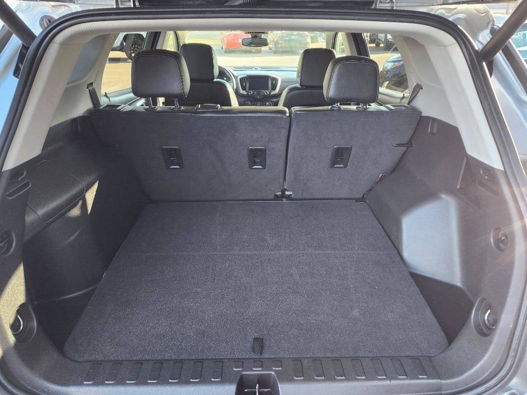Used 2024 GMC Terrain SLT image 5