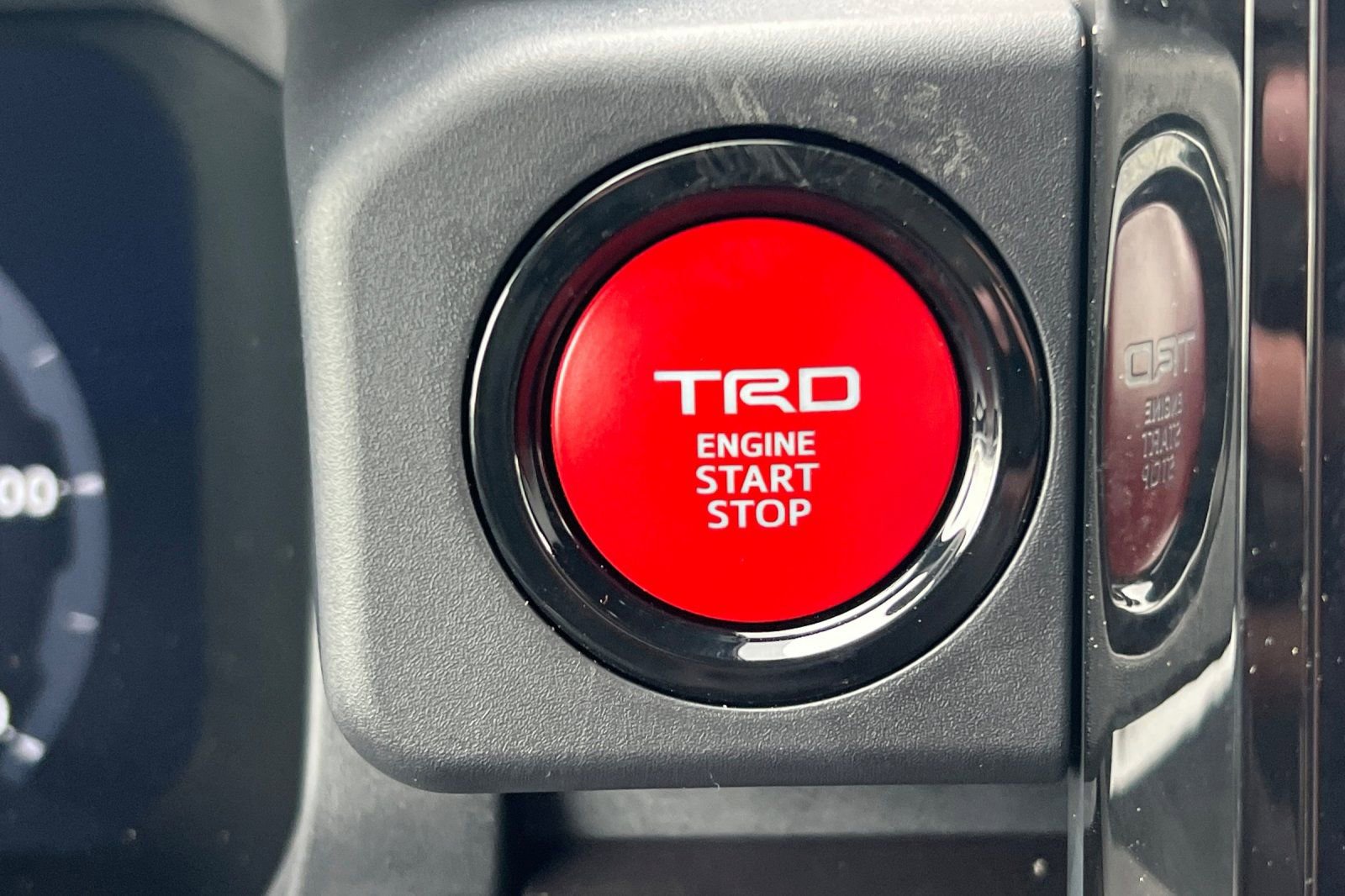 Used 2025 Toyota Tacoma TRD Sport AWD/4WD image 18