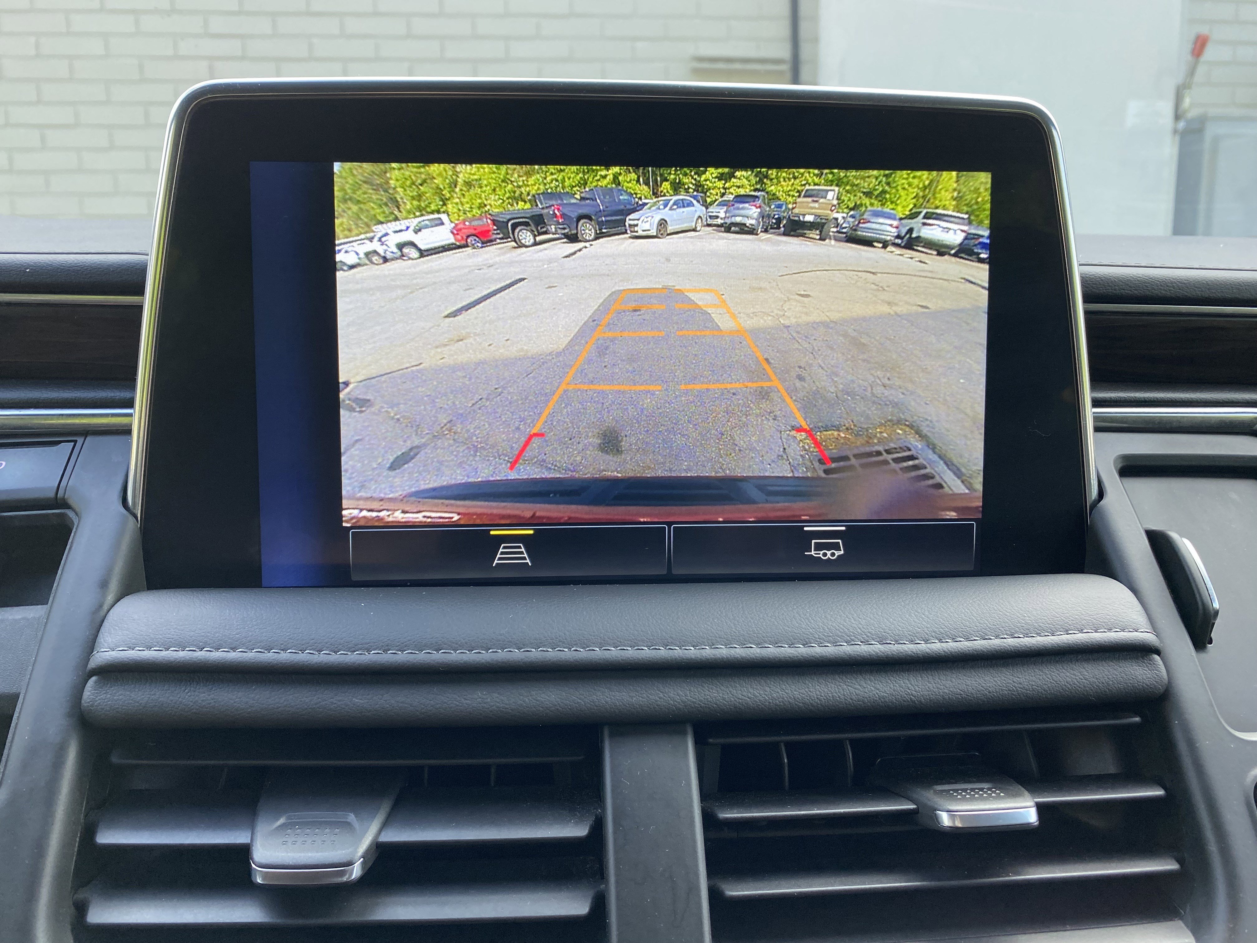 Used 2022 Chevrolet Suburban Z71 AWD/4WD image 28