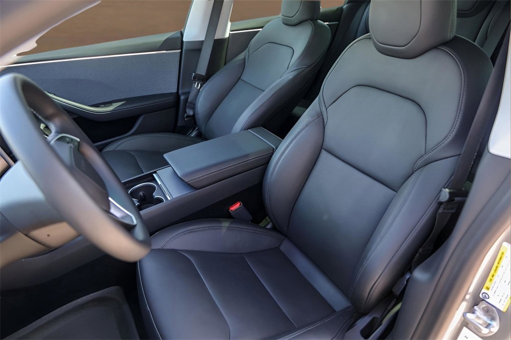 Used 2024 Tesla Model 3 Standard Range image 7