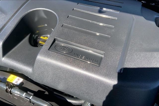 Used 2025 Land Rover Defender 110 X-Dynamic SE image 33