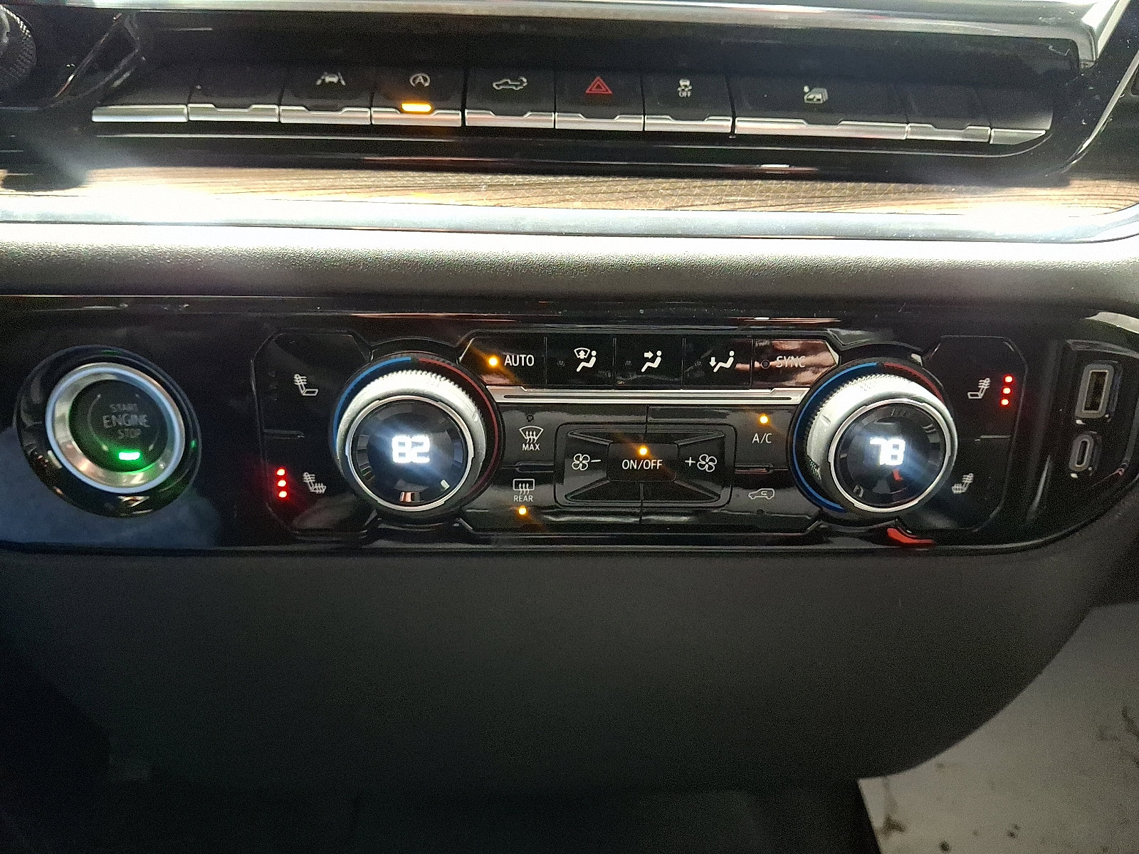 Used 2024 Chevrolet Silverado 1500 LT image 15