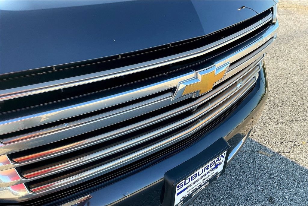 Used 2024 Chevrolet Suburban High Country RWD image 26