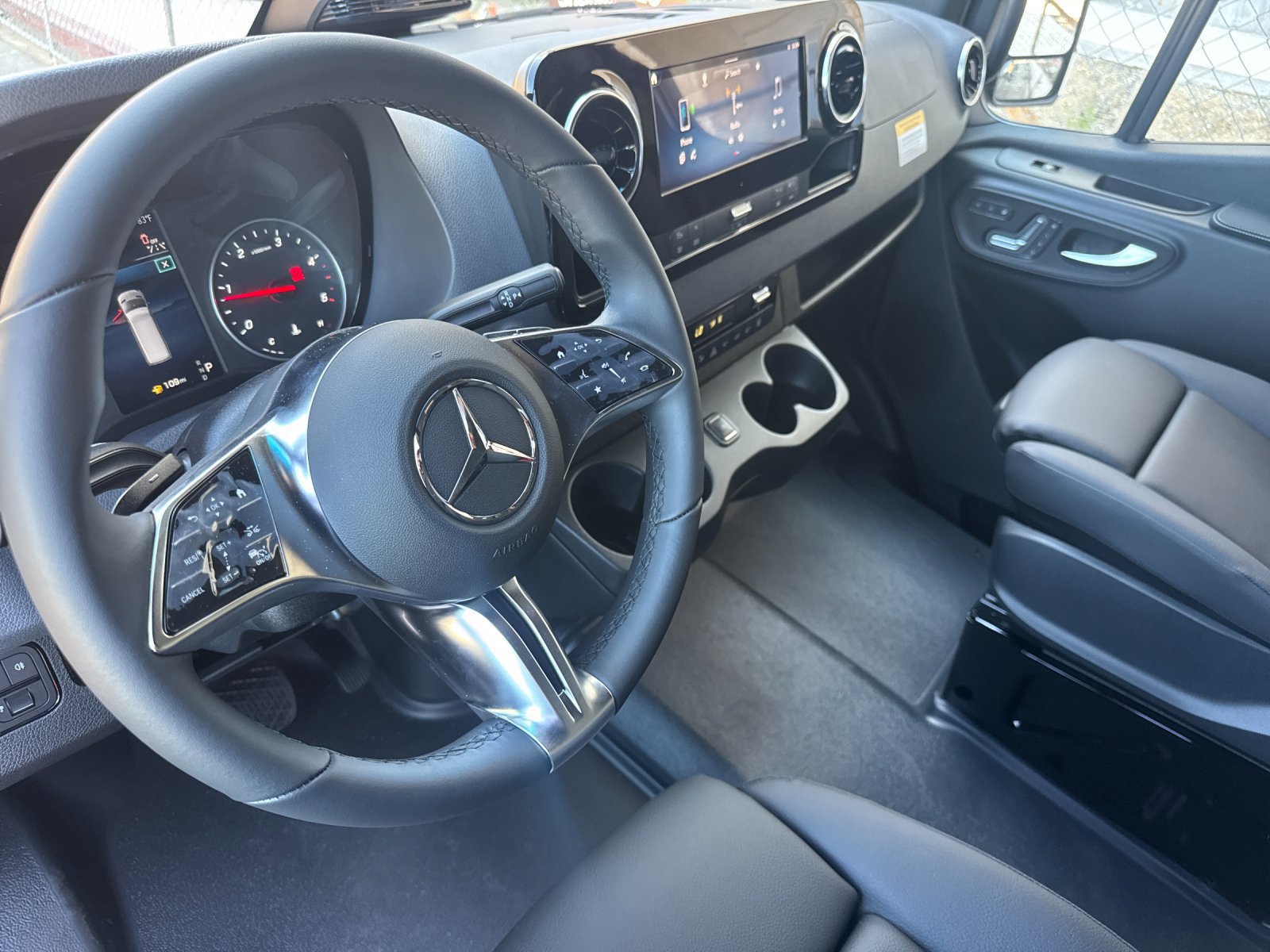 New 2026 Mercedes-Benz Sprinter 2500 image 9