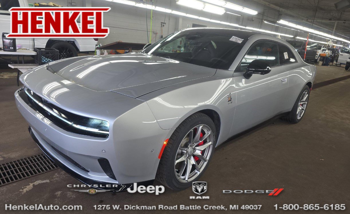Used 2024 Dodge Charger Daytona Scat Pack w/ Plus Group AWD/4WD image 1