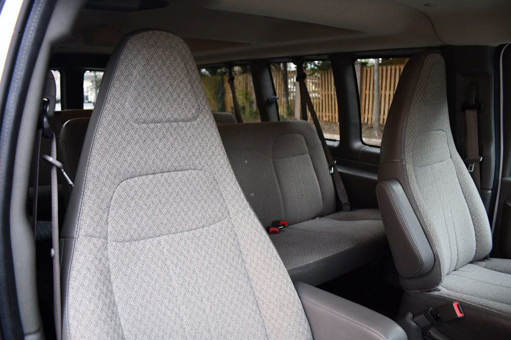 Used 2022 Chevrolet Express 3500 LS image 39