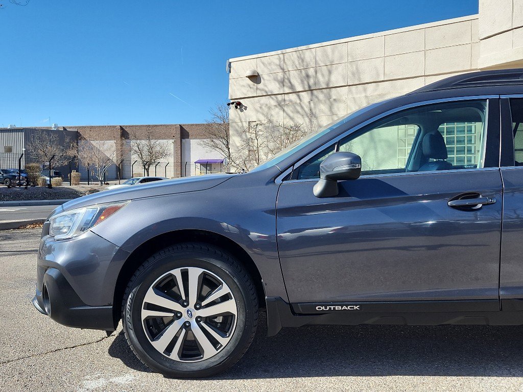 Used 2018 Subaru Outback 3.6R Limited image 10