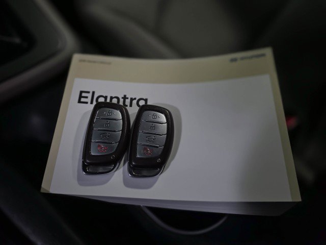 Used 2018 Hyundai Elantra Value Edition FWD image 38