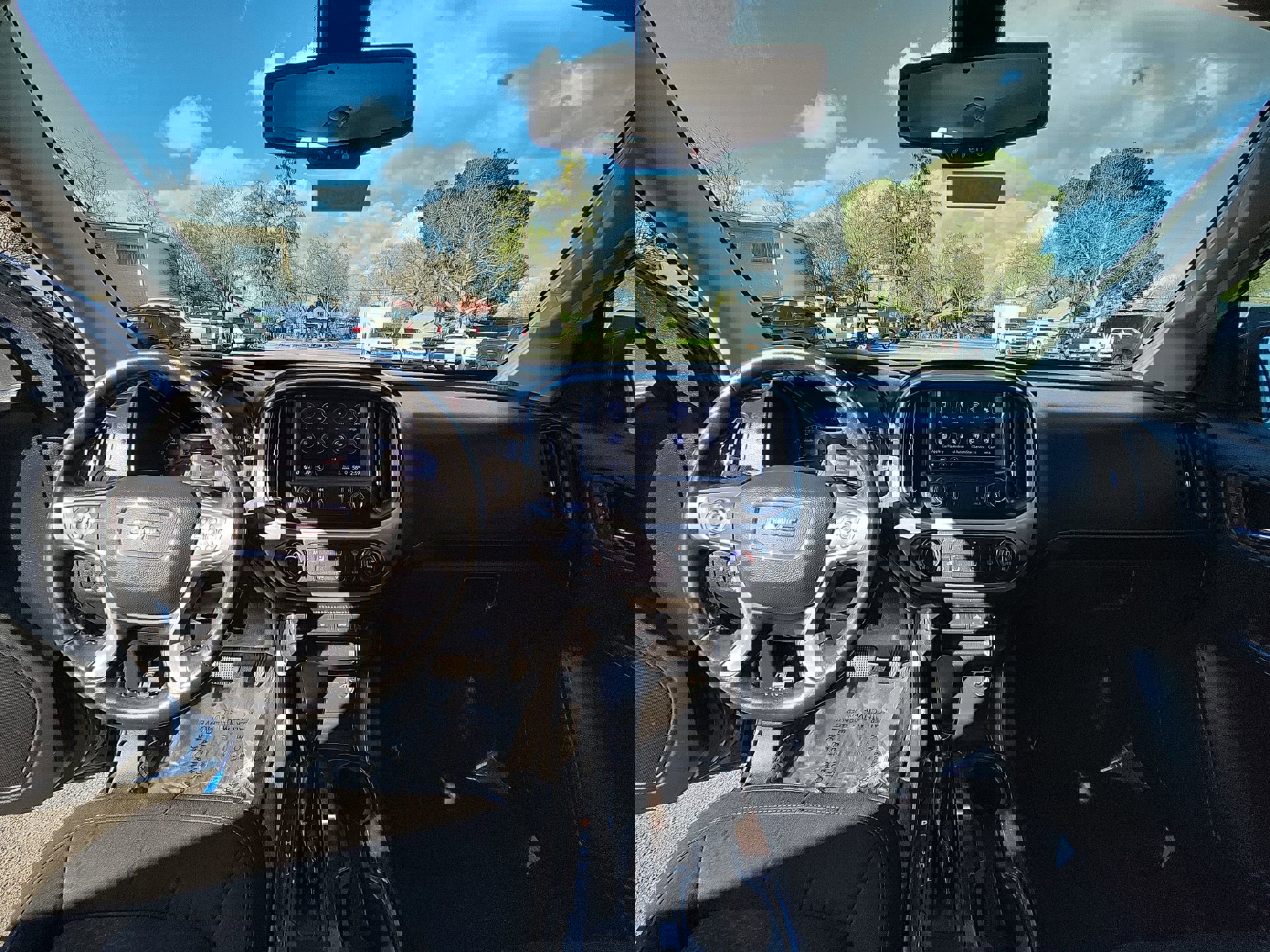 Used 2022 GMC Canyon Elevation w/ Trailering Package image 25