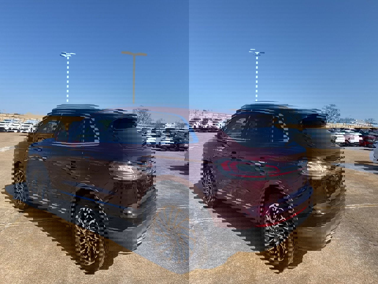 Used 2020 Lincoln Nautilus Reserve image 5