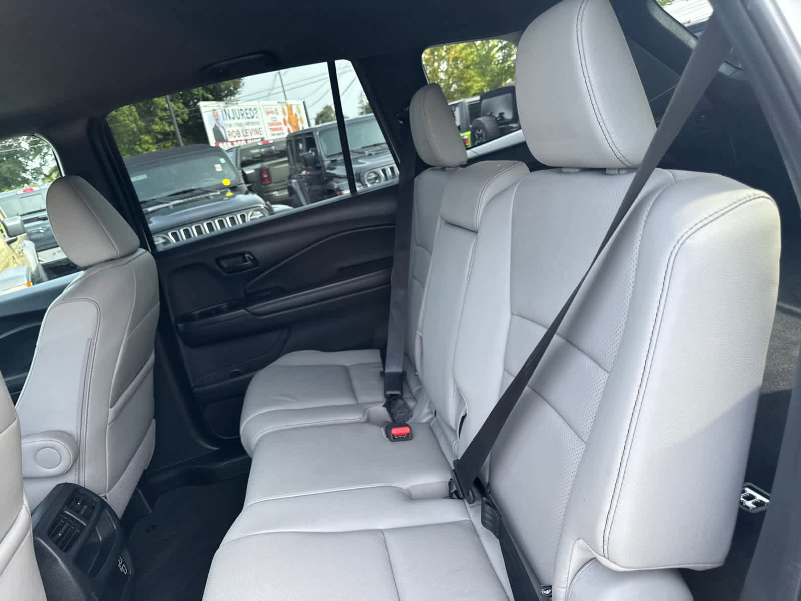 Used 2023 Honda Passport EX-L image 32