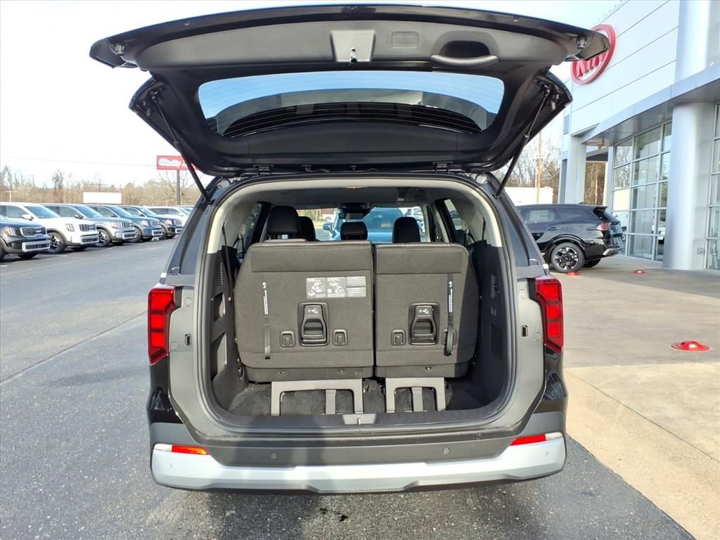 New 2026 Kia Carnival image 6
