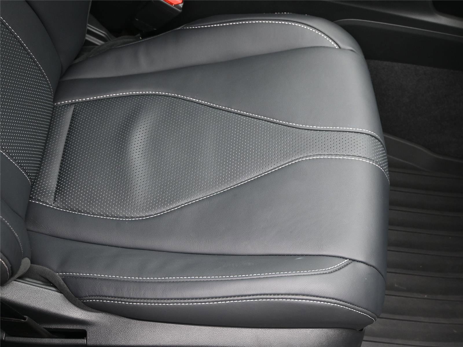 Certified 2023 Acura TLX w/ Technology Package image 20