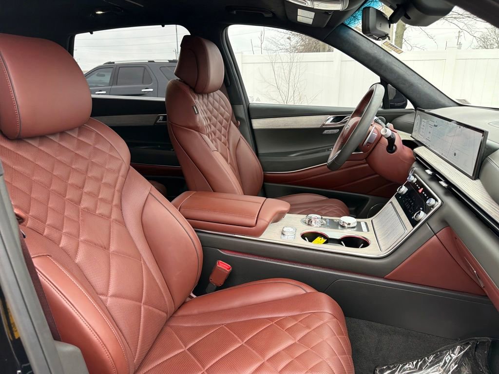 Used 2025 Genesis GV80 3.5T Prestige image 45