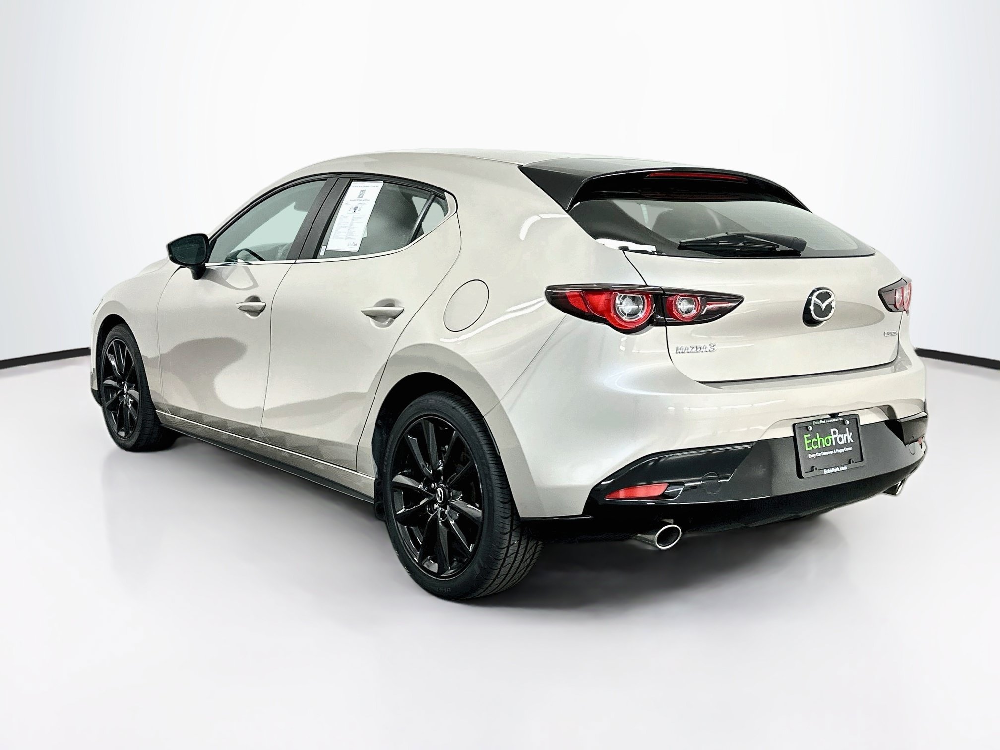 Used 2024 MAZDA MAZDA3 s FWD image 5