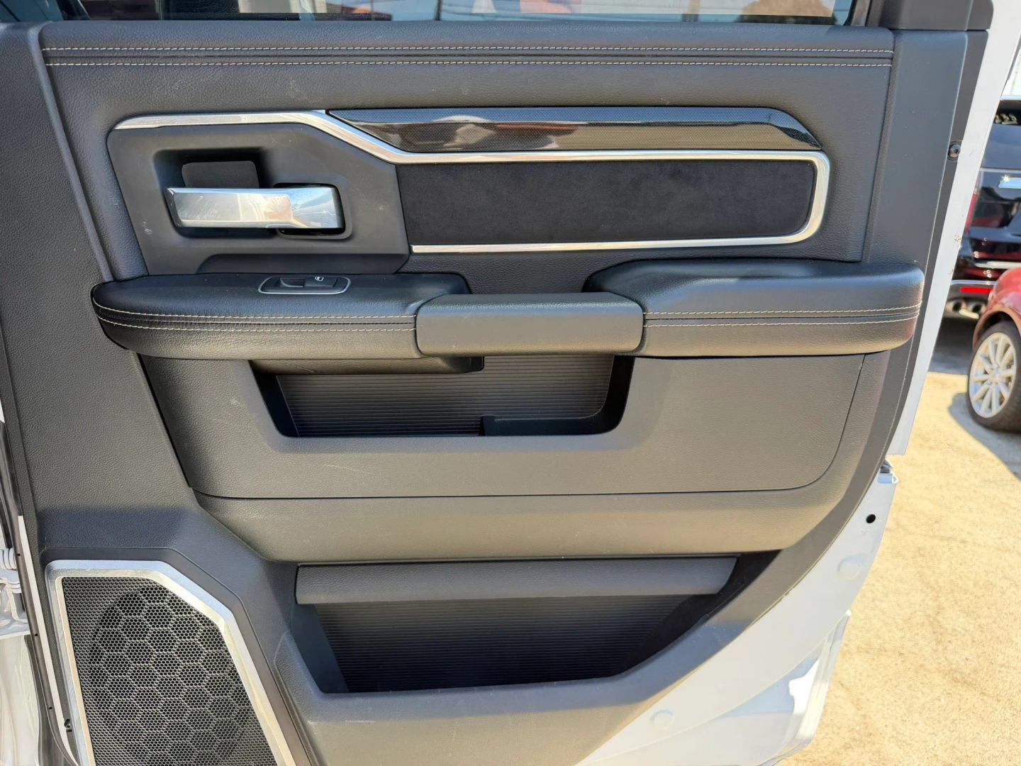 Used 2021 RAM 2500 Laramie AWD/4WD image 17
