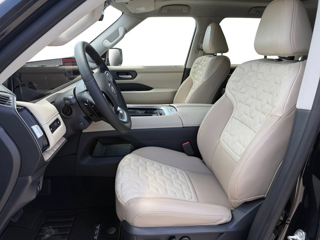 New 2026 Nissan Armada Platinum w/ Accent Package AWD/4WD image 10