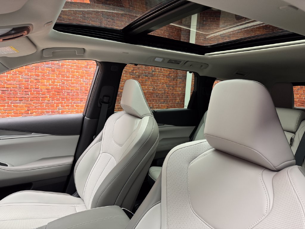 Used 2026 INFINITI QX60 Luxe w/ Cargo Package AWD/4WD image 3