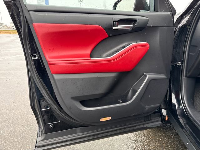 Used 2021 Toyota Highlander XSE image 21